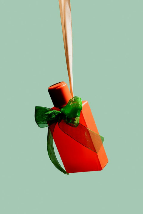 THE ART OF FRAGRANCE GIFTING